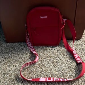 Supreme Shoulder Bag (SS18) Red